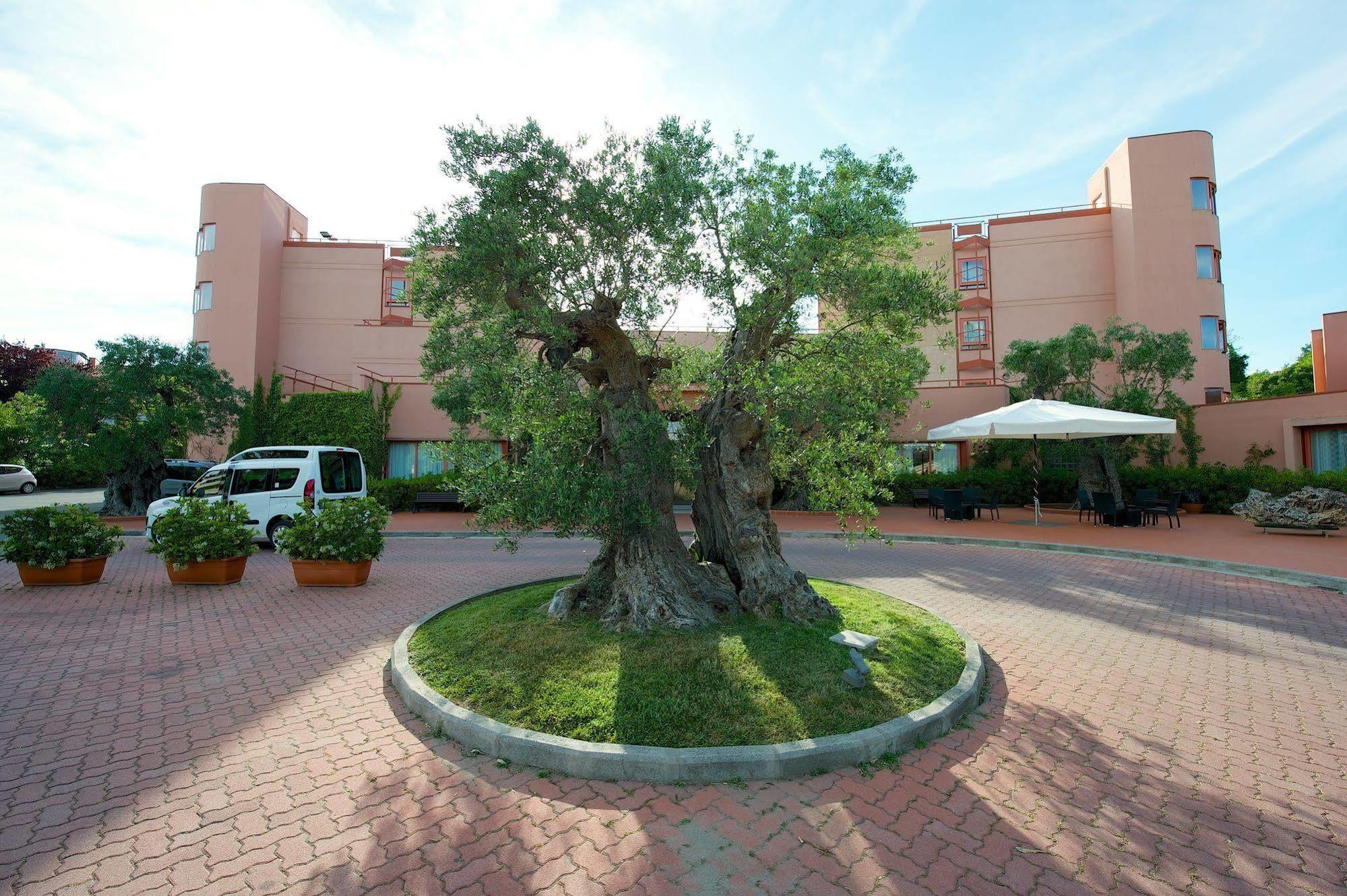 Four Points By Sheraton Siena Esterno foto