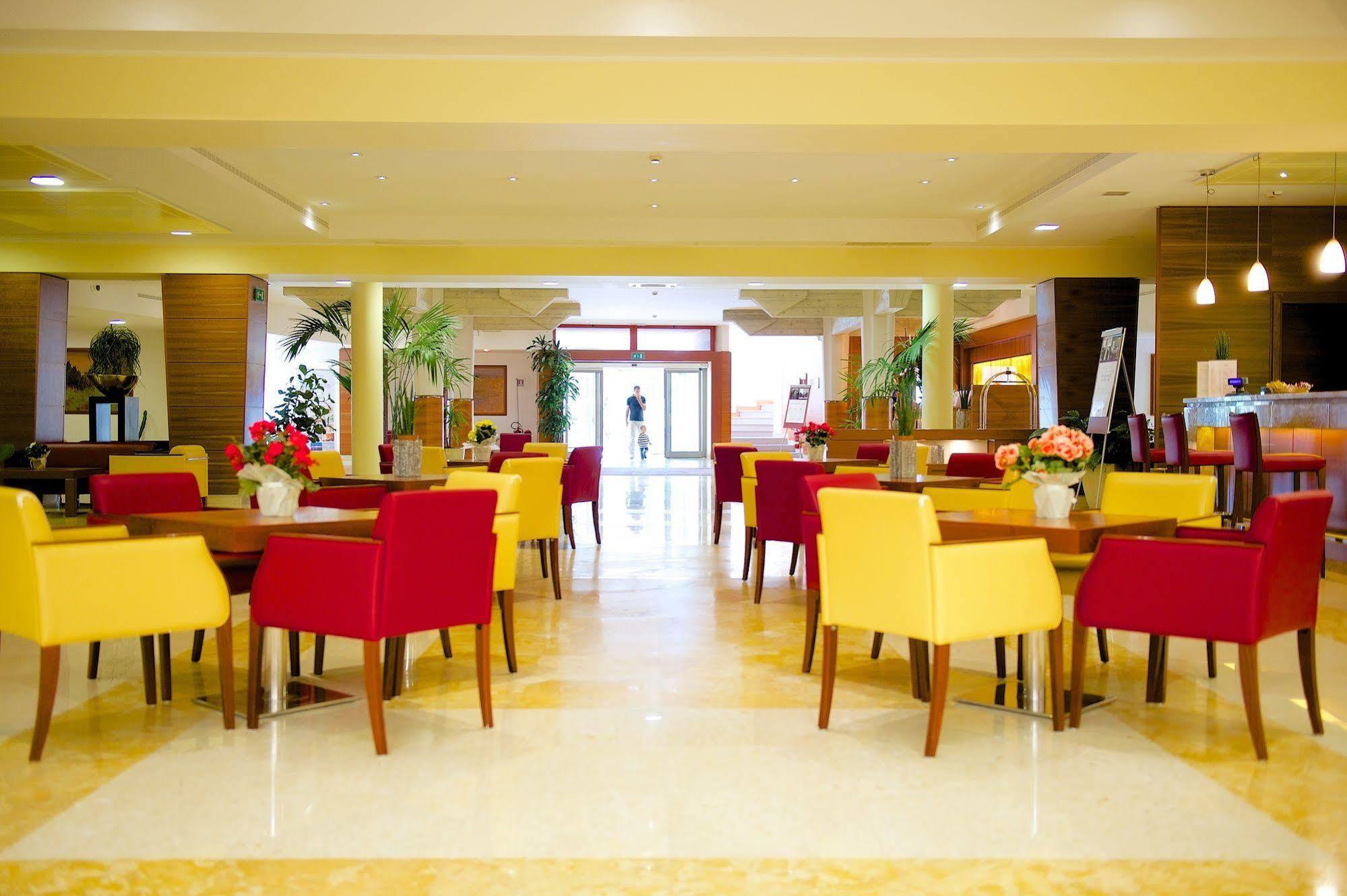 Four Points By Sheraton Siena Esterno foto