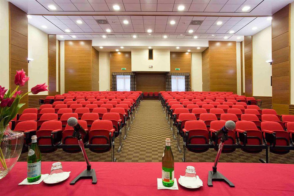 Four Points By Sheraton Siena Esterno foto